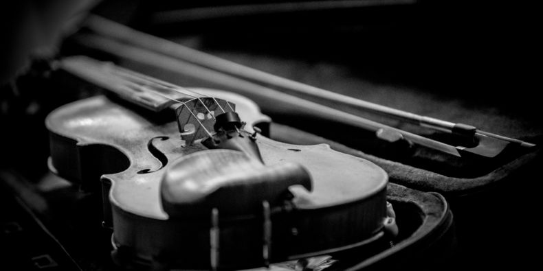 Instrument-detail-Neil-Pugh